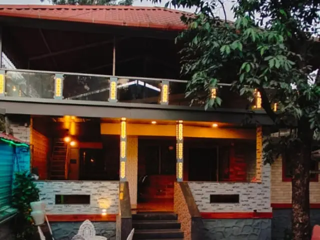 Luxury villa for sale in Lonavala — MTDC-registered 3 BHK pool villa near Fariyas
